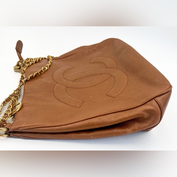 Chanel Brown Caviar Leather Shoulder Bag - Picture 6 of 7